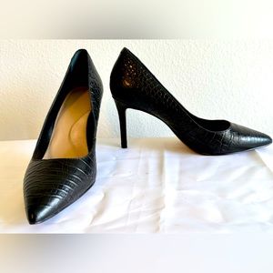 Banana republic 3.5” black pumps with snake skin print. Used, worn about 5 times
